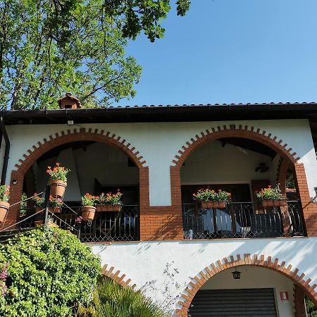L'Albero Del Cioccolato Bed and Breakfast Pigna Exteriör bild