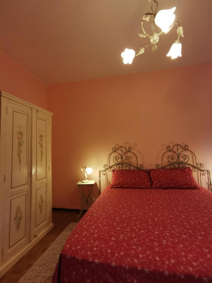L'Albero Del Cioccolato Bed and Breakfast Pigna Exteriör bild