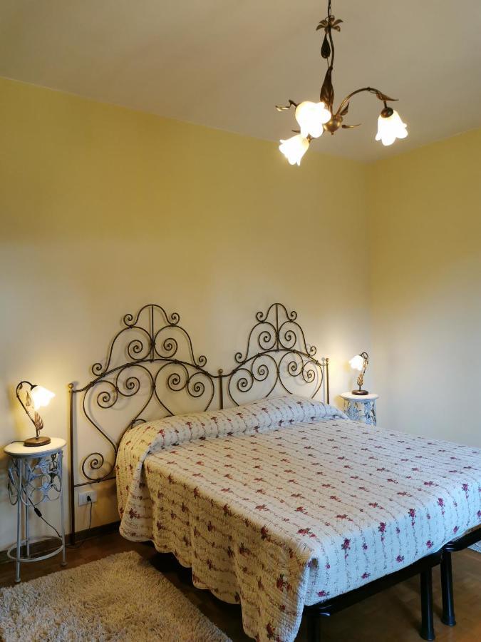 L'Albero Del Cioccolato Bed and Breakfast Pigna Exteriör bild