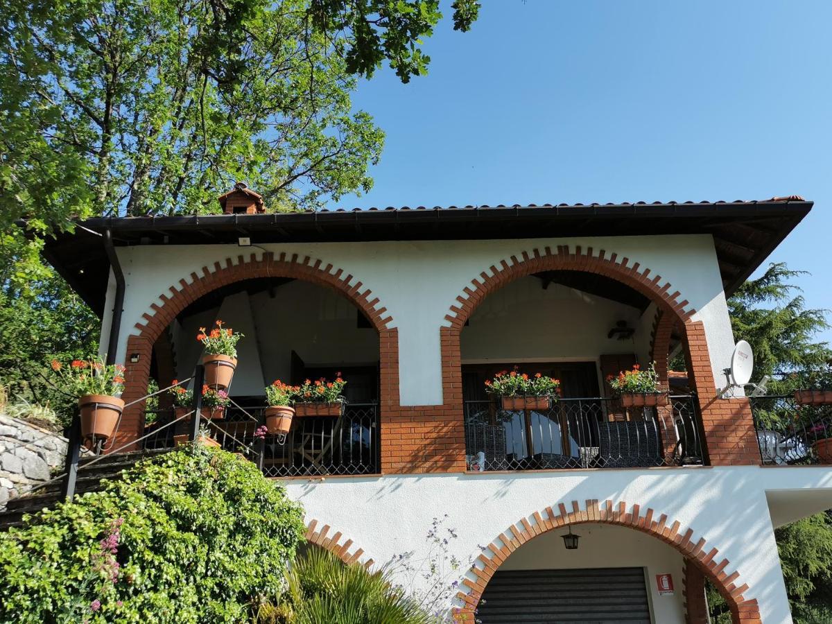 L'Albero Del Cioccolato Bed and Breakfast Pigna Exteriör bild
